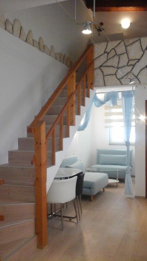 Apartments With A Parking Space Rukavac, Vis - 2444 روكافاك المظهر الخارجي الصورة