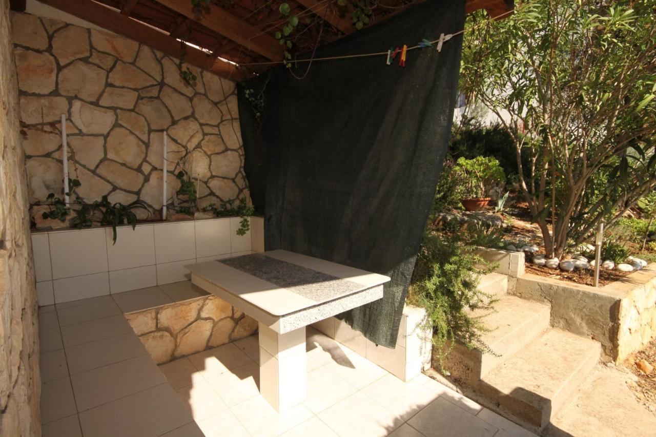 Apartments With A Parking Space Rukavac, Vis - 2444 روكافاك المظهر الخارجي الصورة